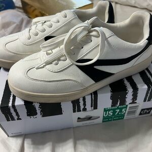 Dolce Vita White and Black Sneakers